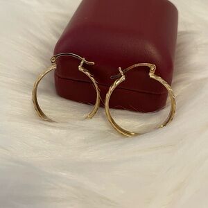 (SOLD)NEVER USED: VINTAGE 10K SOLID GOLD DIAMOND CUT (Meduim)